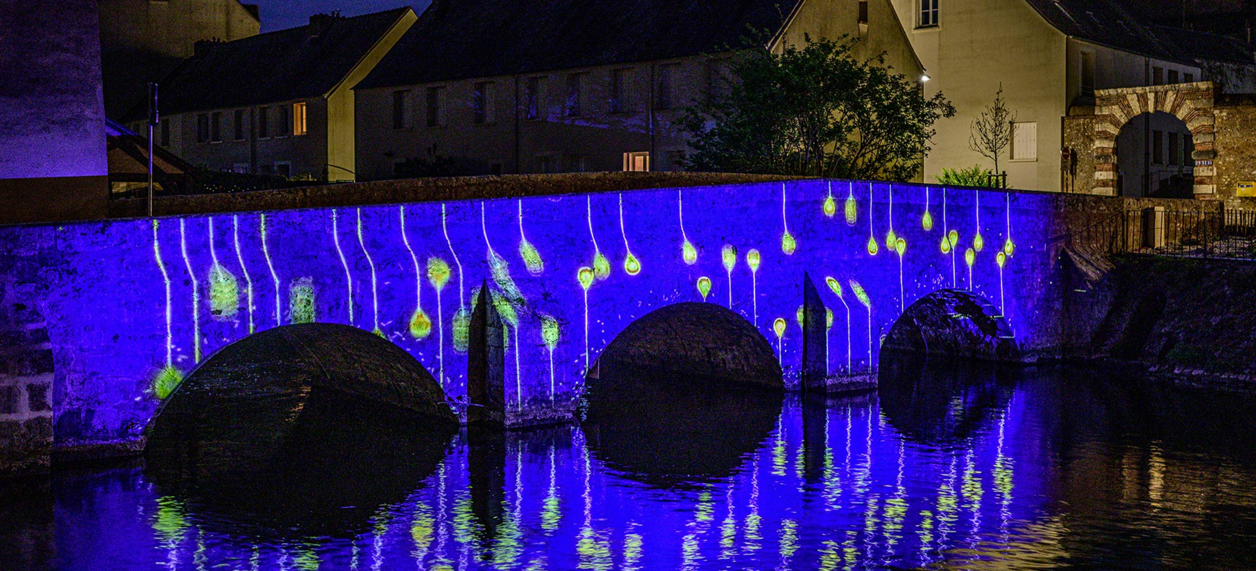 Résonances, illumination du pont des Minimes - Holymage
